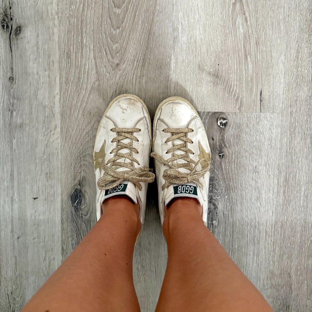 Golden Goose Super Star Classics, White & Gold, Size 26